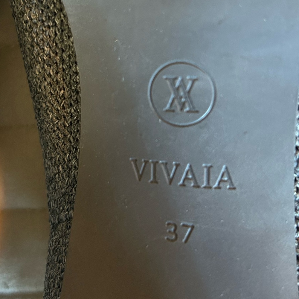 Vivaia Gray Slip-On Shoes - Picture 5 of 9